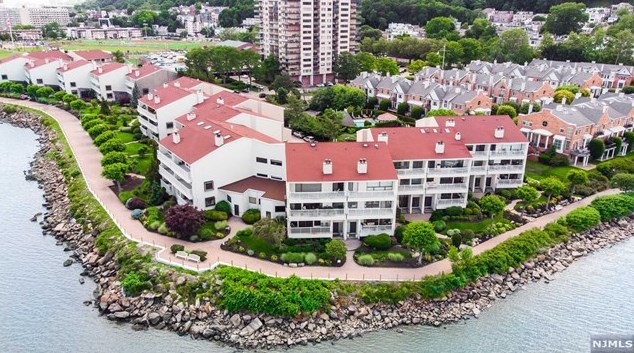 1225 River Rd #1c, Edgewater, NJ 07020