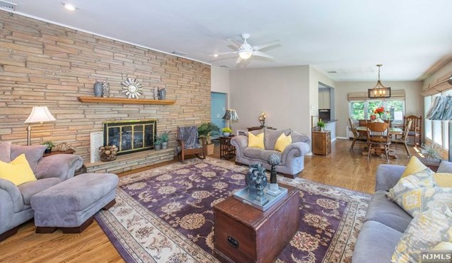 145 Hillside Ave, Verona, NJ 07044