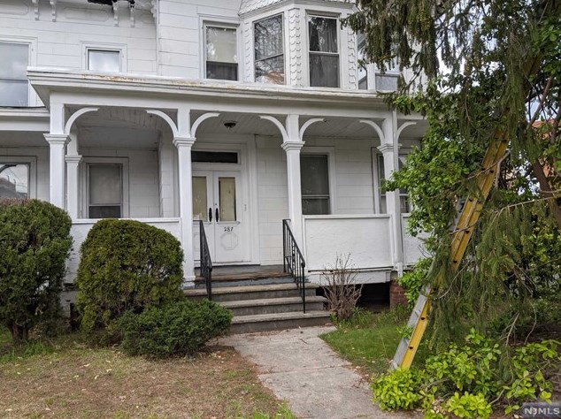 287 Union St, Hackensack, NJ 07601-4204