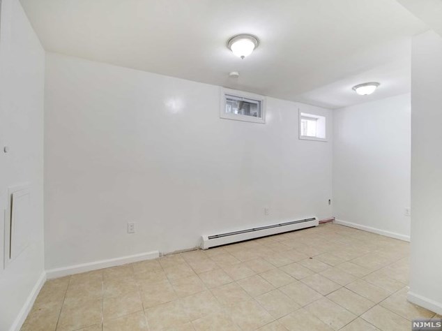 382 Columbia St, Orange NJ  07050-2601 exterior