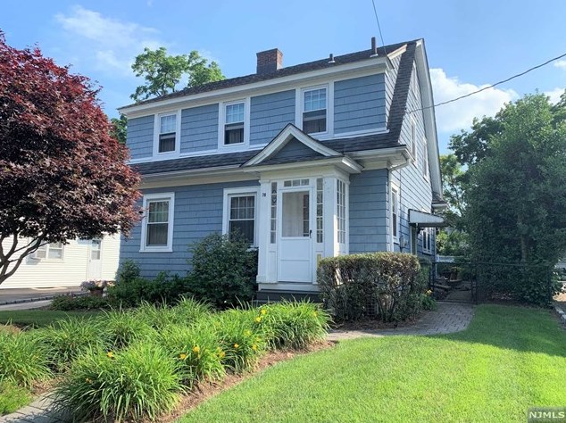 76 Brook Ave, Englewood, NJ 07631