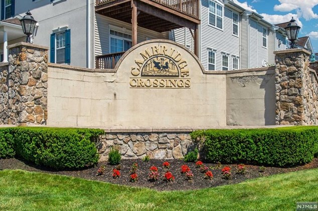 22 George Russell Way, Clifton, NJ 07013-2600
