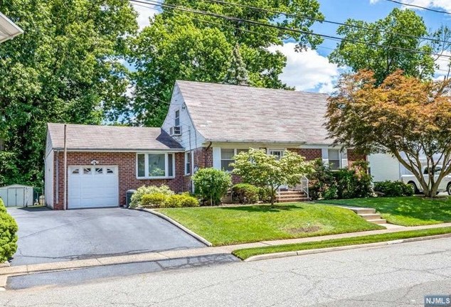 553 Duke Rd, N Milford, NJ 07646