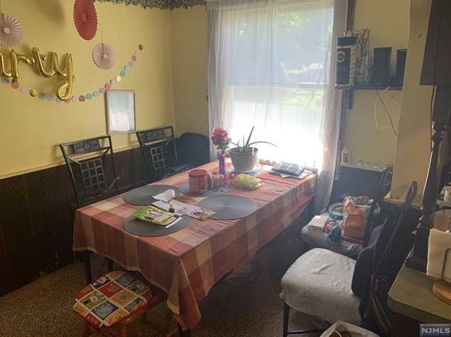 36 Marshall Ave, Little Ferry NJ 07643-1822 exterior