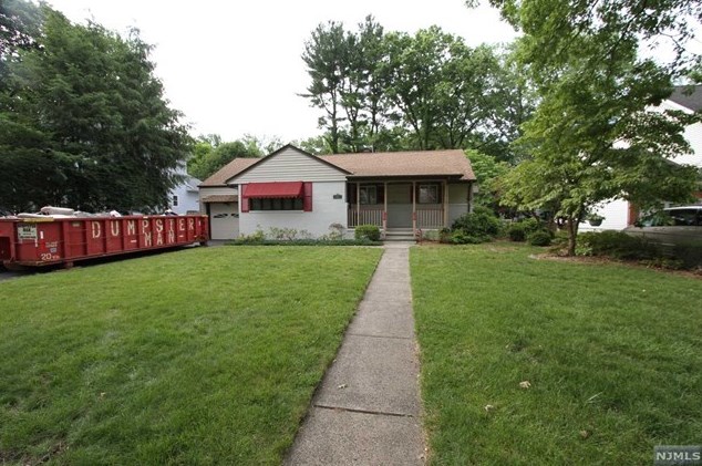 434 Harristown Rd, Ridgewood, NJ 07452