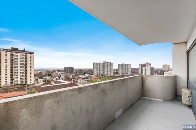 1600 Center Ave #15a, West Fort Lee, NJ