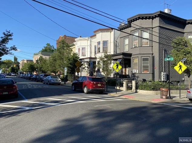 1402 West St, Union City, NJ 07087