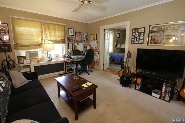 48 Pierce Ave, Midland Pk NJ 07432-1824 exterior