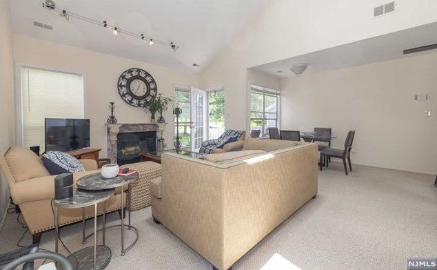 81 Fox Run Dr, Englewood, NJ 07631
