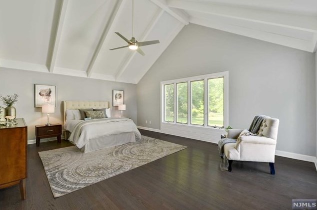 16 Greenbrook Rd, West Caldwell NJ  07006-4320 exterior