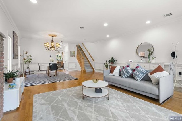 429 Washington Ave, Cliffside Park, NJ 07010