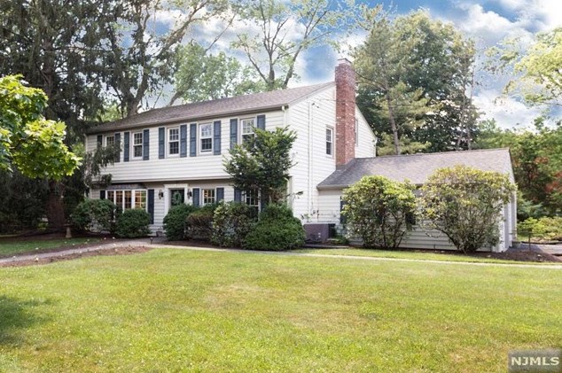 269 River Dr, Westwood, NJ 07675