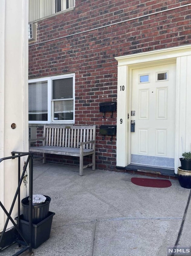 420 Sheridan Pl Apt 9, Fairview, NJ 07022