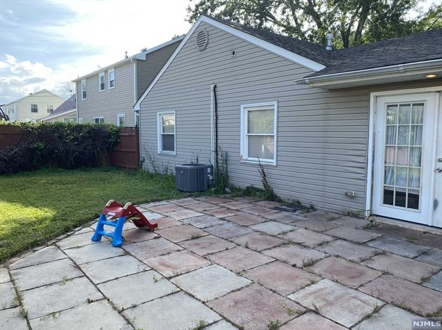 32 Marblestone Ln, Willingboro, NJ 08046