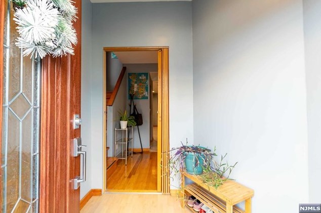 400 Lafayette Ave, Cliffside Park, NJ 07010
