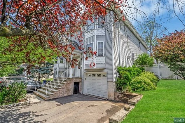 5 Sunset St, Dumont, NJ 07628