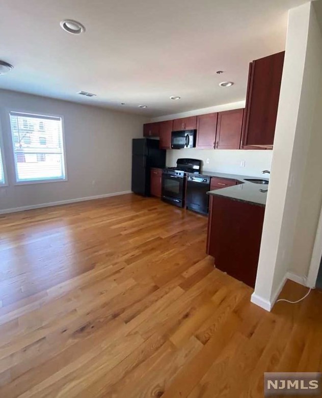 115 42nd St Apt 2b, Union City, NJ