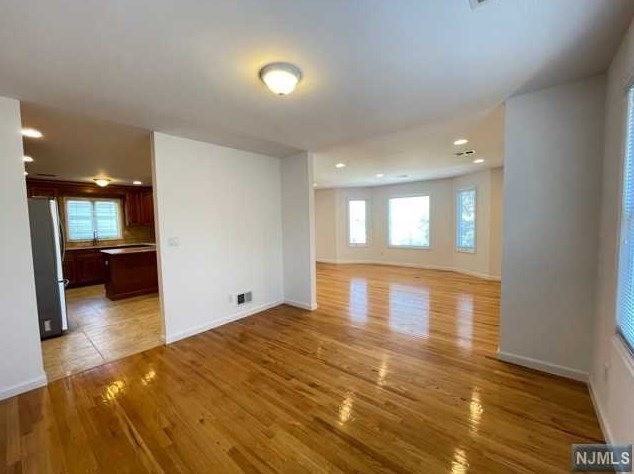 555 Jefferson St #2nd Fl, Carlstadt, NJ 07072
