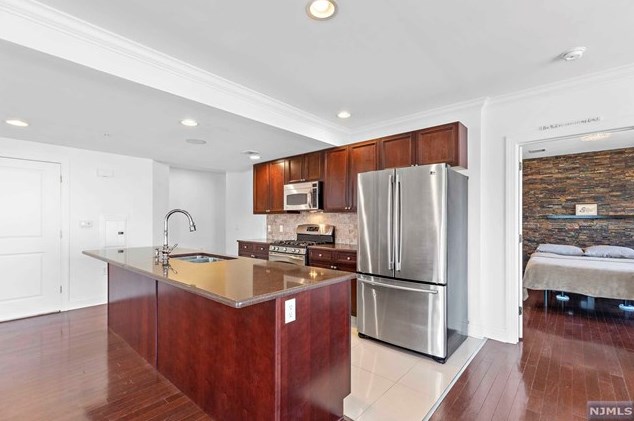 54 Polifly Rd #401, Hackensack, NJ 07601