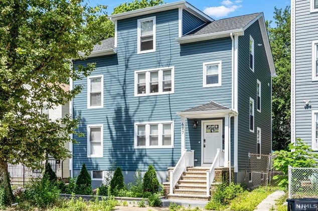 487 20th St, Irvington, NJ 07111