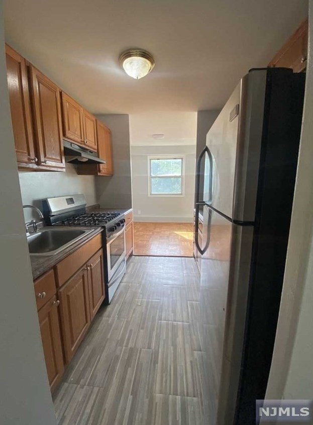 700 Boulevard E #3d, Union City, NJ 07086