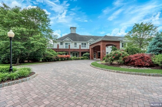 80 Ridgewood Rd #314, Westwood, NJ 07676