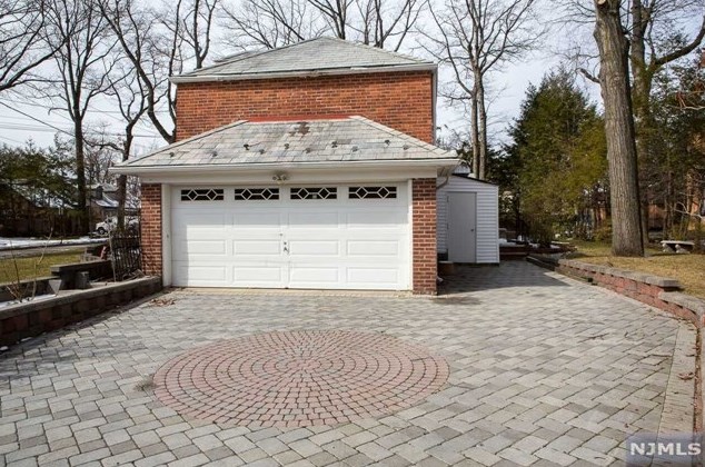 51 Bridle Way, West Fort Lee, NJ 07024