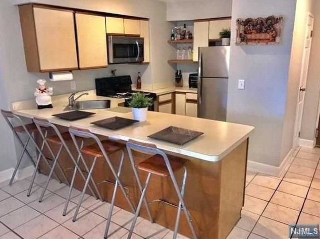 5 Linden St Apt 1a, Hackensack, NJ