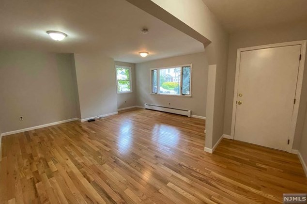 200 Montgomery St, Bloomfield, NJ 07003