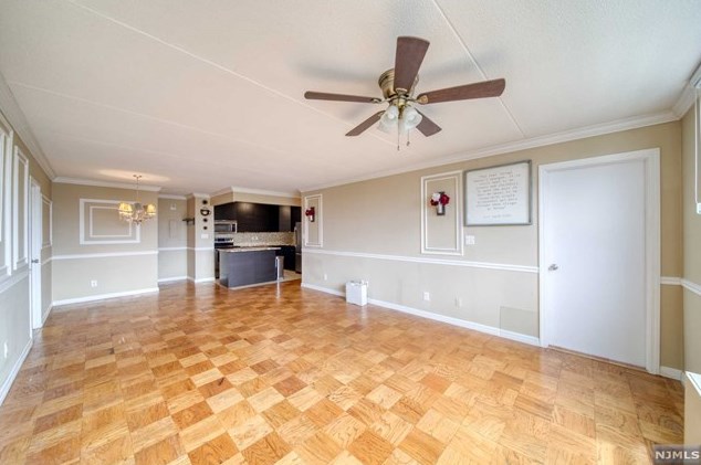 250 Gorge Rd #8f, Cliffside Park, NJ 07010