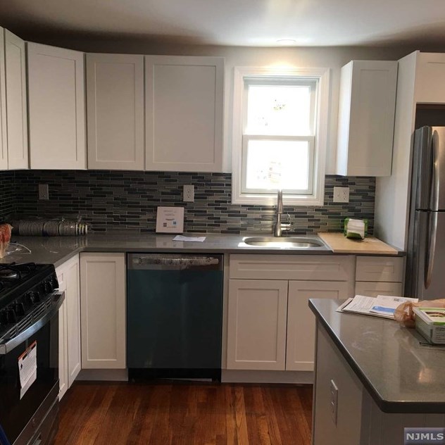 229 Livingston Ave #2, Lyndhurst, NJ 07071