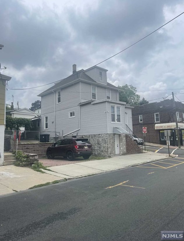 8100 Grand Ave, North Bergen, NJ 07047