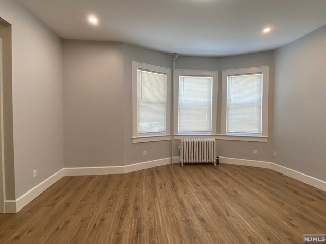 60 Mission St #1, Montclair, NJ 07042