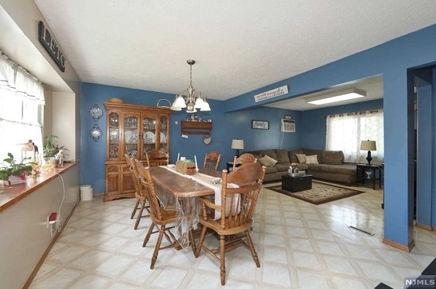 88 Franklin Ave, Fairview, NJ 07022