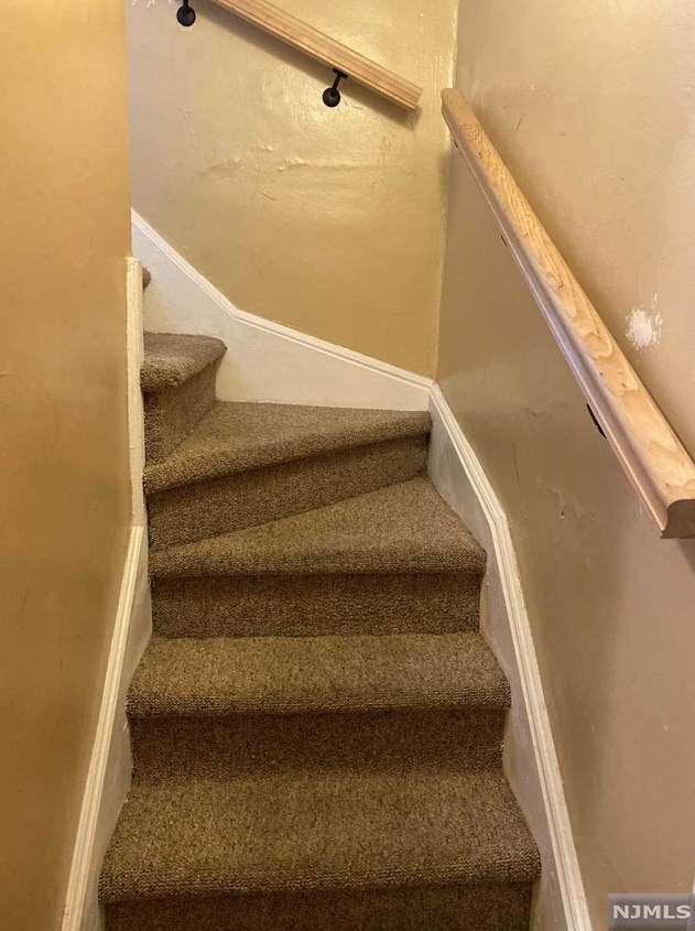 157 Kearny Ave #3, Kearny, NJ 07032