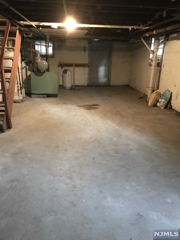427 Lincoln Ave #1, Cliffside Park, NJ 07010