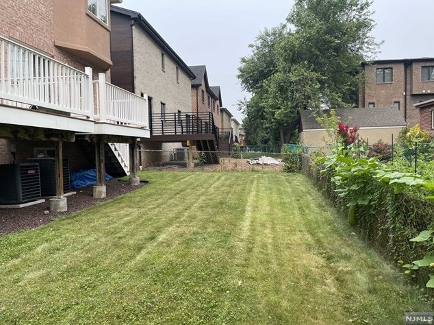 444 2nd St, Palisades Park NJ  07650-2686 exterior