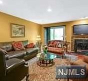 288 Araneo Dr, Town Center, NJ 07052