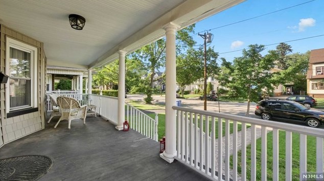 36 Addison Ave, Rutherford NJ  07070-2324 exterior