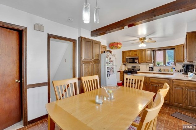 45 Broad St, Bergenfield NJ 07621-3003 exterior