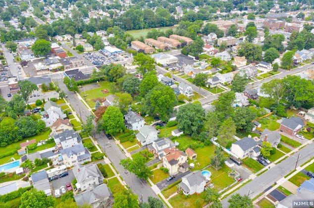 45 Broad St, Bergenfield NJ 07621-3003 exterior