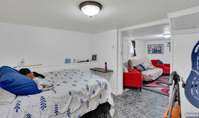 45 Broad St, Bergenfield NJ 07621-3003 exterior