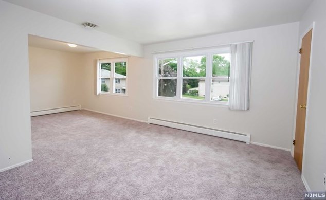 43 Pine St #2, Bloomfield, NJ 07003