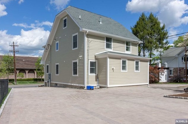 228 County Rd #b, Tenafly, NJ 07670
