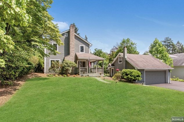 405 Mountain Ave, Westwood, NJ 07676