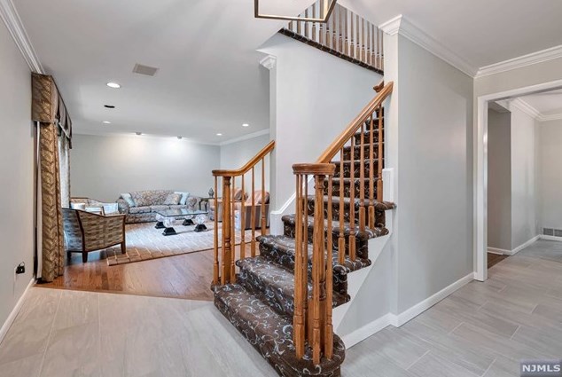 72 Churchill Rd, Cresskill, NJ 07626