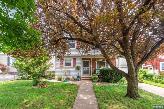 73 Avenue F, Lodi, NJ 07644-1911