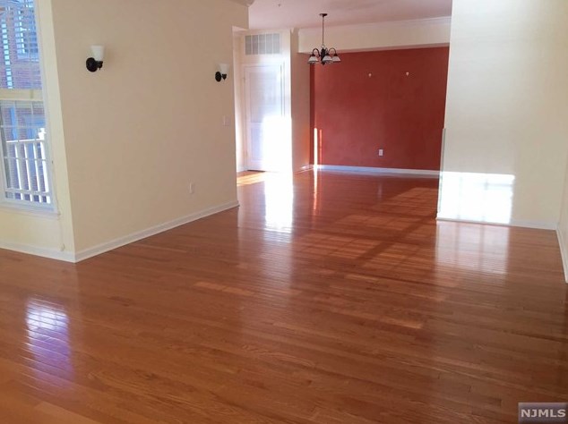 201 Dey St #132, East Newark, NJ 07029