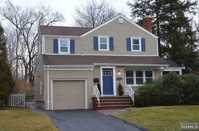 311 Kenilworth Rd, Ridgewood, NJ 07450