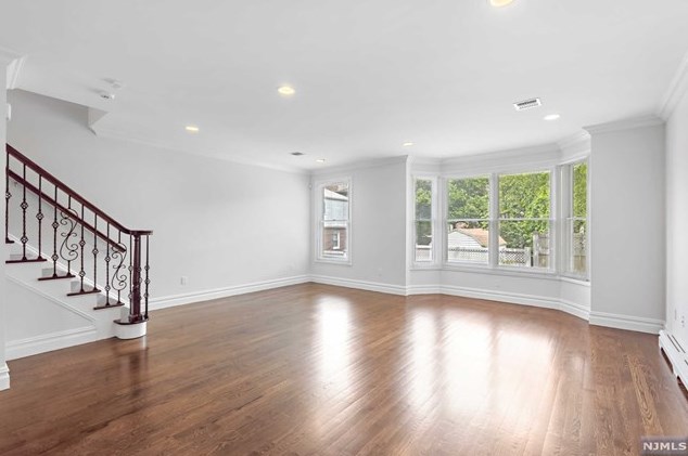 2168 Ellery Ave, West Fort Lee NJ  07024-3406 exterior